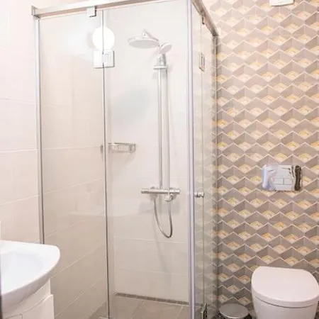 Apartment New York: A Spacious Modern With Parking Sofia